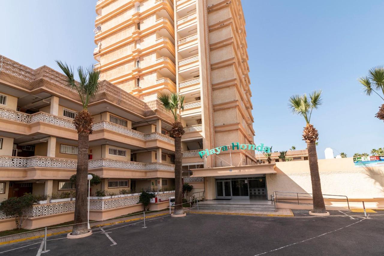 Homeforguest Modern And Recently Renovated Apartment In Arona Arona  Dış mekan fotoğraf
